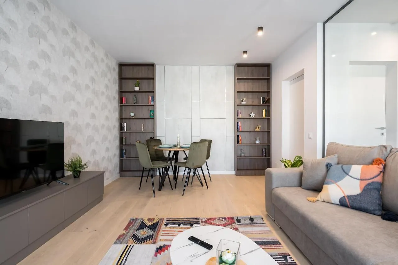 Spring Stylish Apartment Pipera Bucureşti