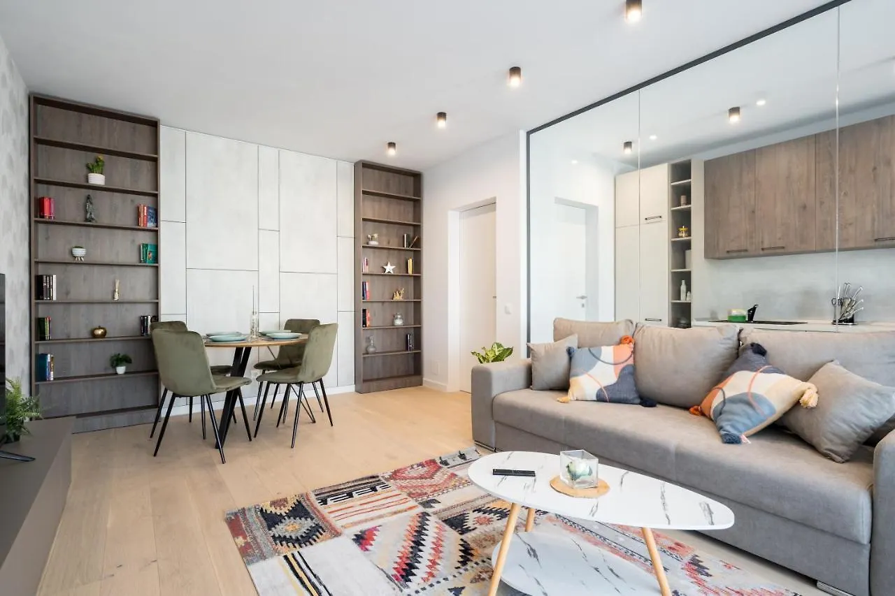 Spring Stylish Apartment Pipera Bucureşti
